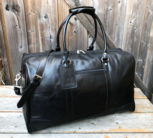 How To Choose A Women’s Leather Duffel Bag That Will Stand The Test Of Time - HIDES