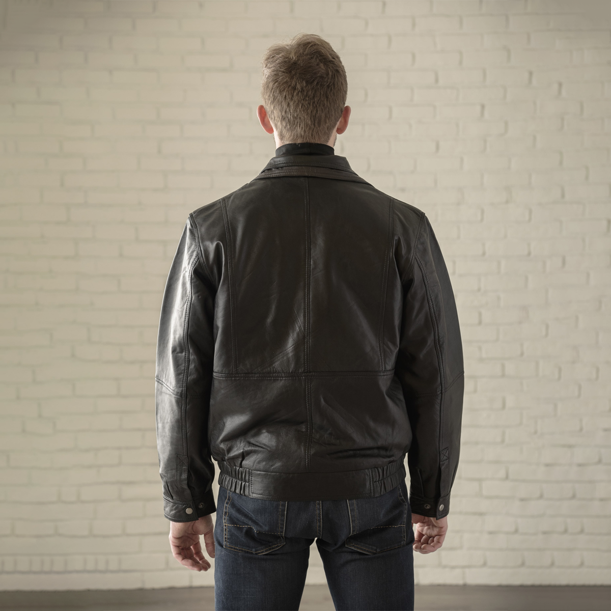 Bomber jacket for winter