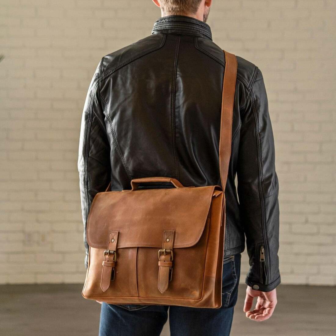 Saddle leather messenger bag sale