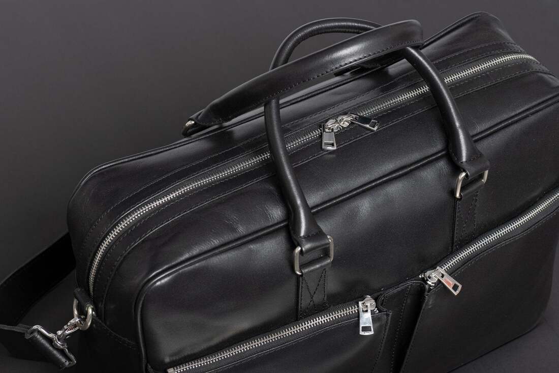 Slim Leather Briefcase 17" - Black